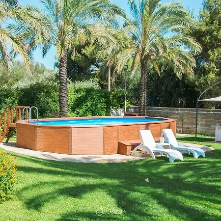 Machri - Con Piscina Privata E Ampio Giardino Vicina Al Mare